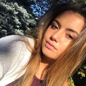 Meet your Posher, Mecaila